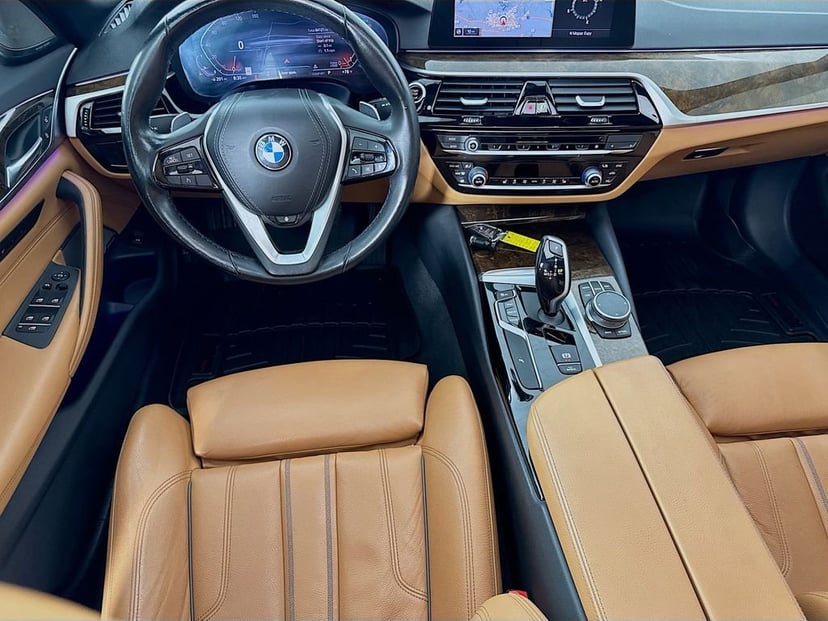 2020 BMW 5 Series - Image 30