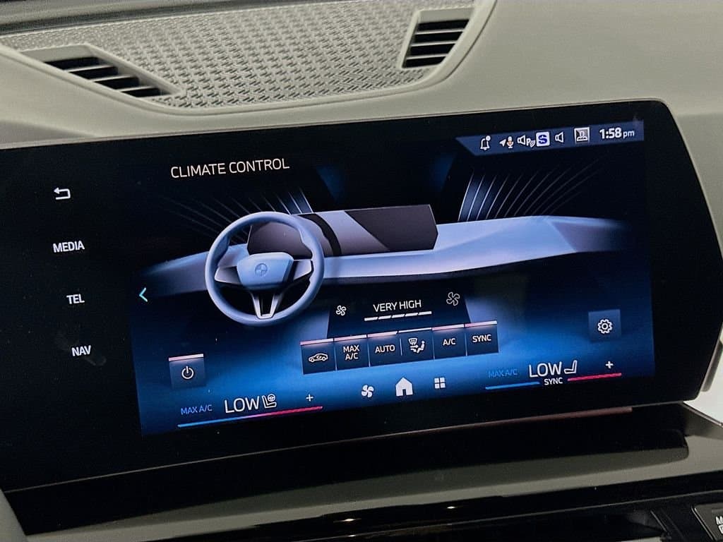 2025 BMW X1 - Image 14