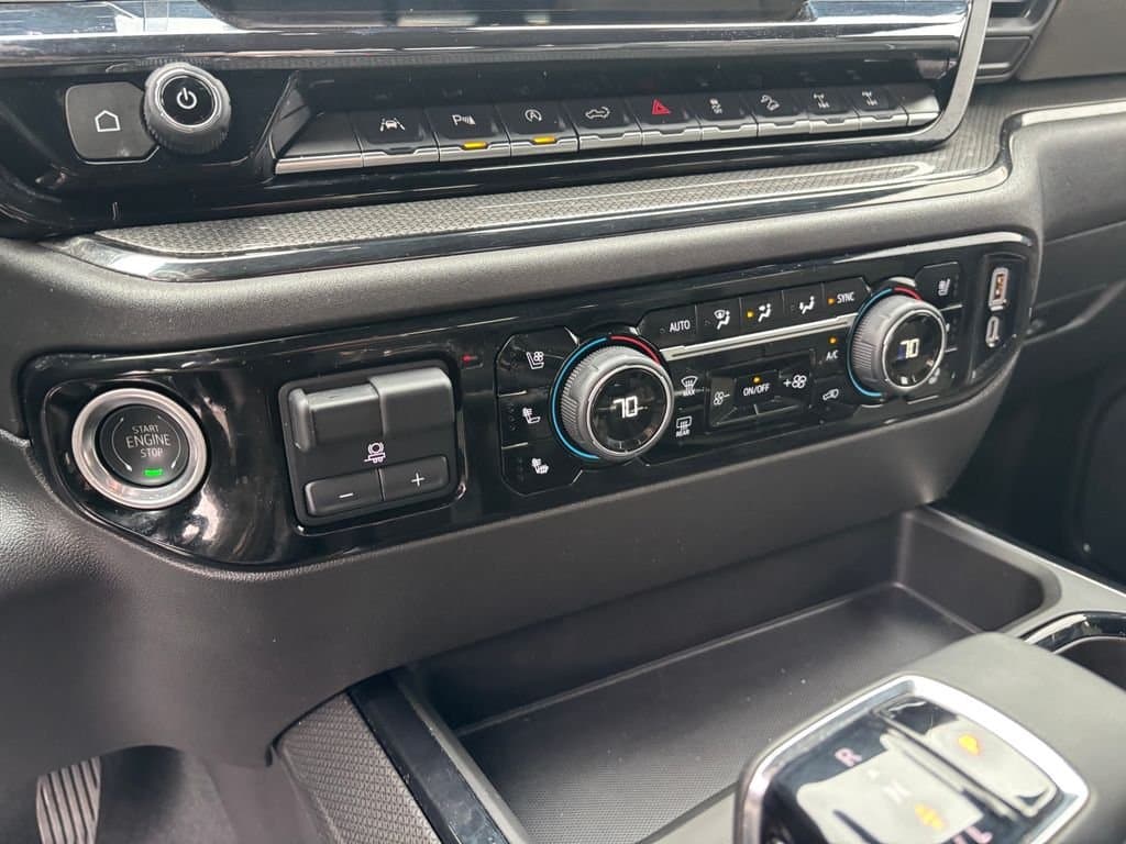 2025 Chevrolet Silverado 1500 - Image 21