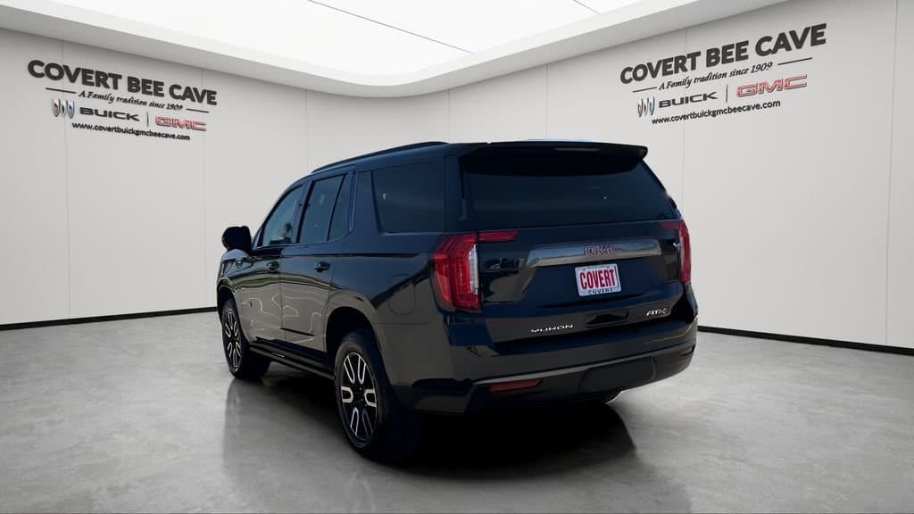 2023 GMC Yukon - Image 8