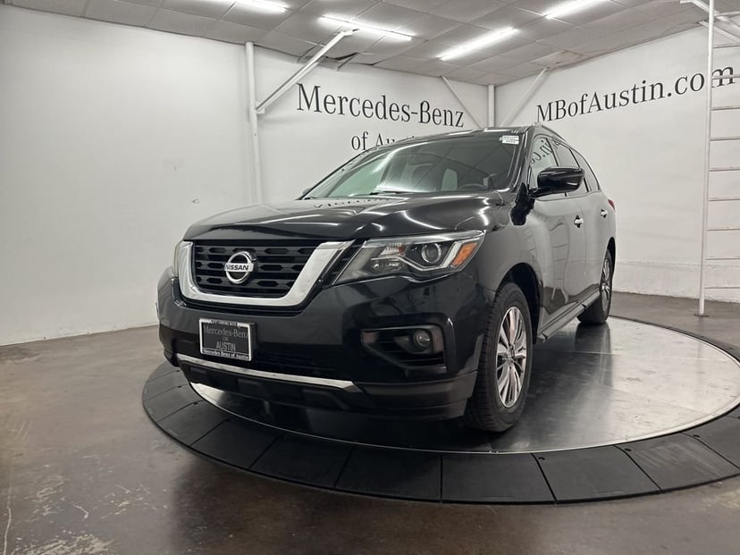 2020 Nissan Pathfinder - Image 1