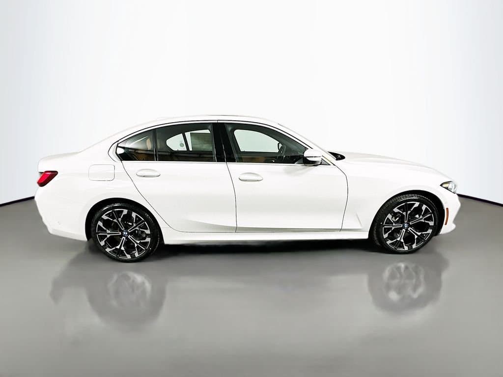 2026 BMW 3 Series - Image 4