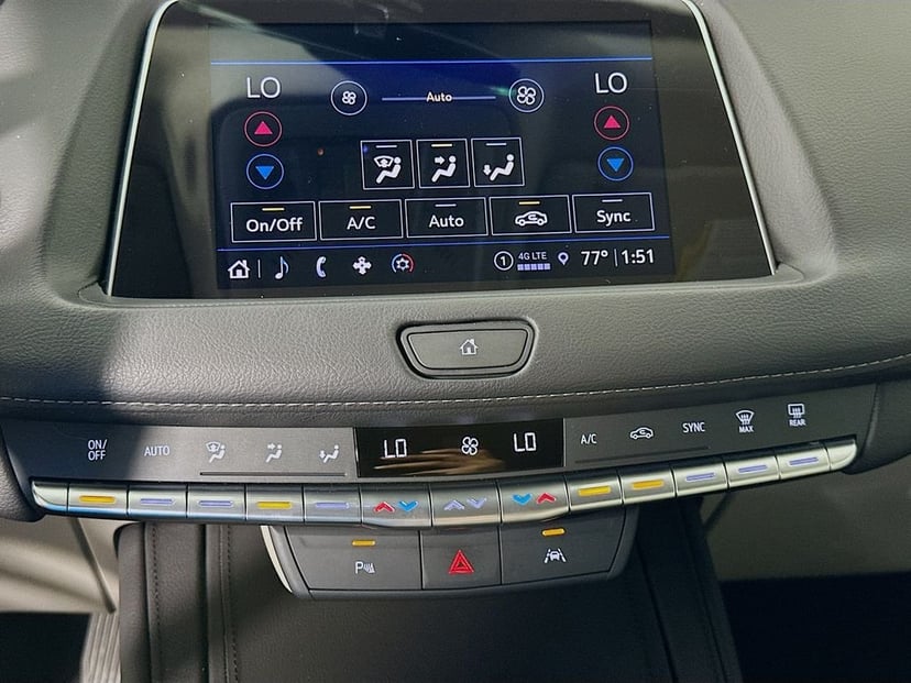2023 Cadillac XT4 - Image 15
