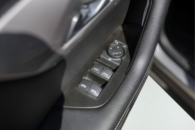 2023 Chevrolet Blazer - Image 28