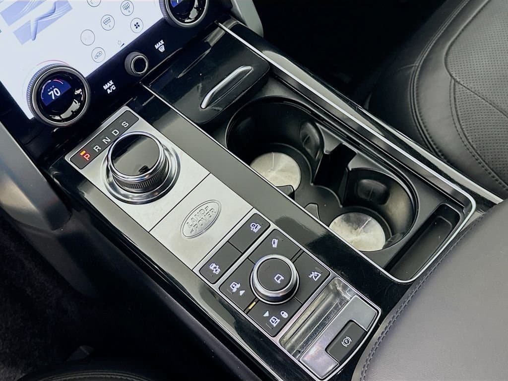 2018 Land Rover Range Rover - Image 17