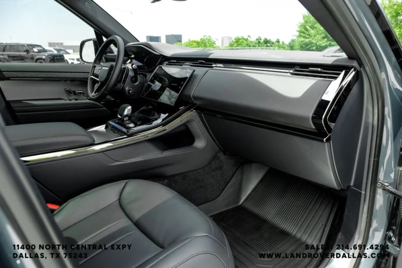 2026 Land Rover Range Rover Sport - Image 16