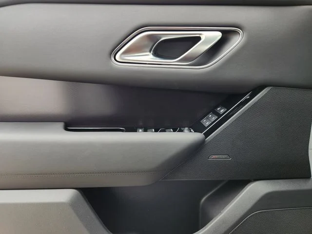 2026 Land Rover Range Rover Velar - Image 22