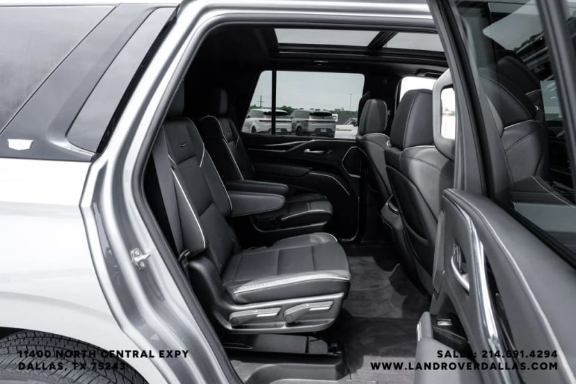 2023 Cadillac Escalade - Image 46