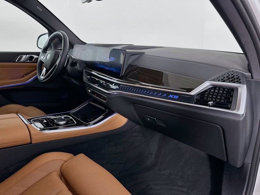 2024 BMW X5 - Image 30