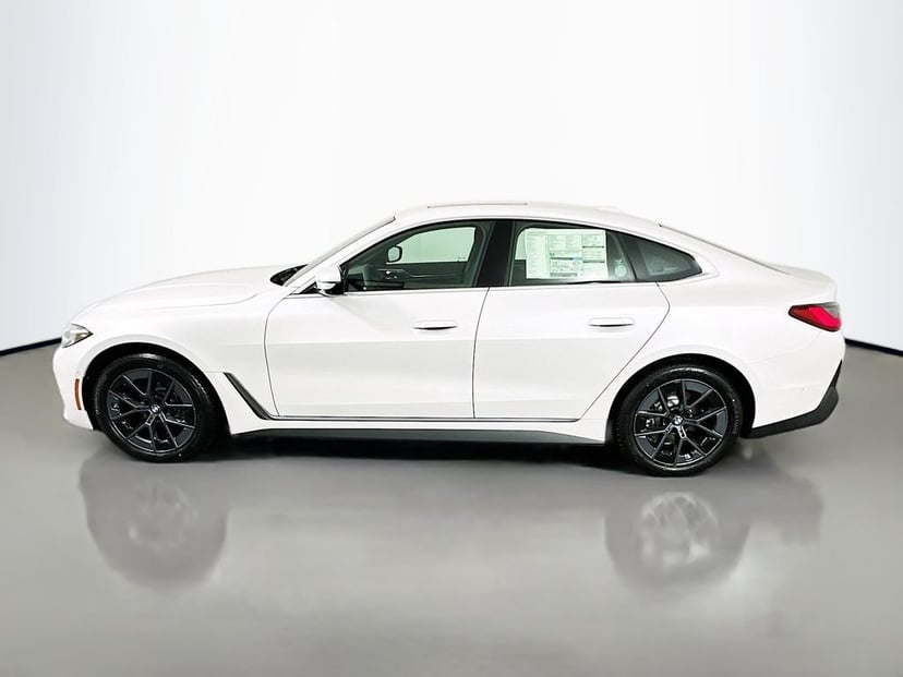 2026 BMW i4 - Image 8