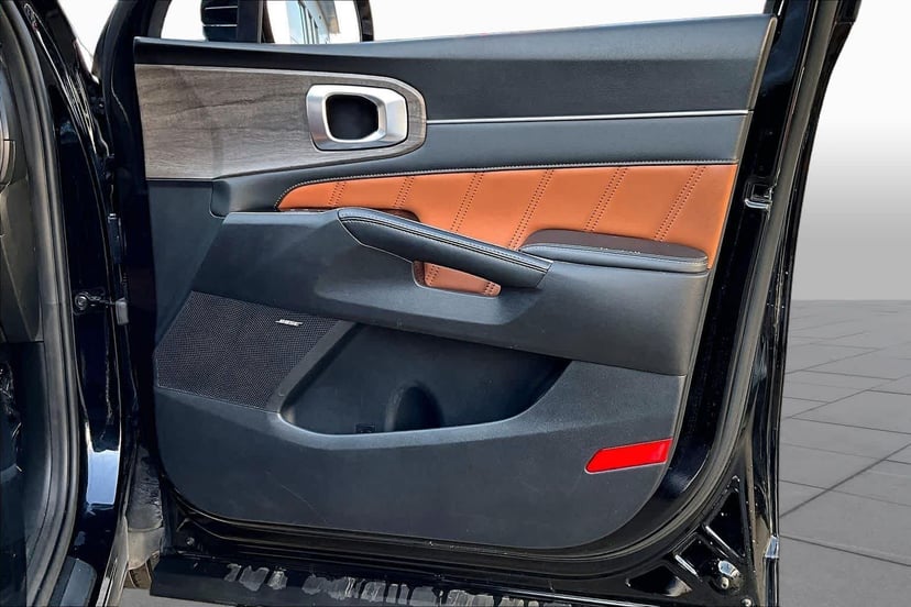 2022 Kia Sorento - Image 23