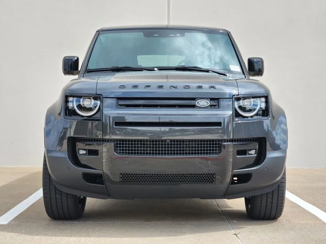 2026 Land Rover Defender 130 - Image 2
