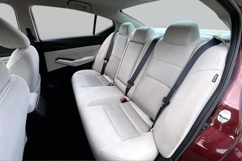 2025 Nissan Altima - Image 21