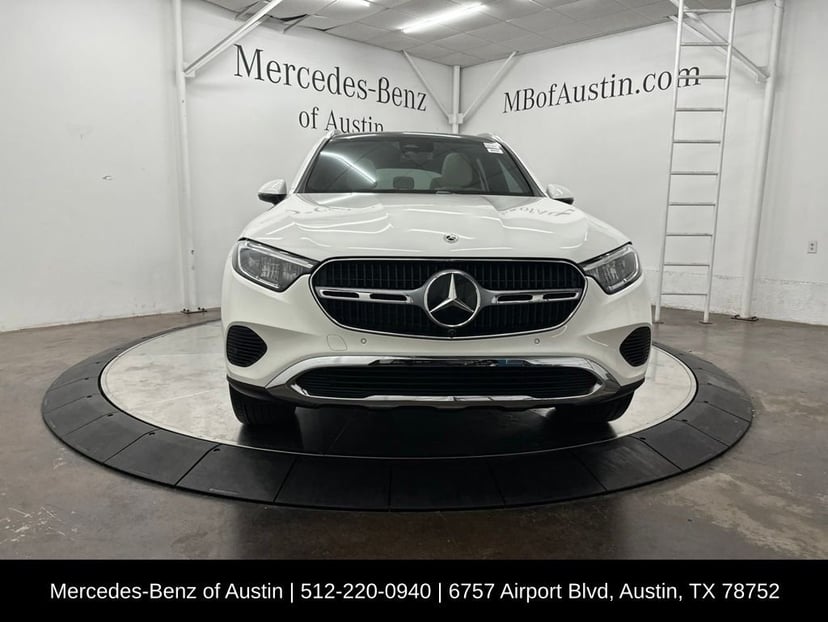 2026 Mercedes-Benz GLC - Image 2