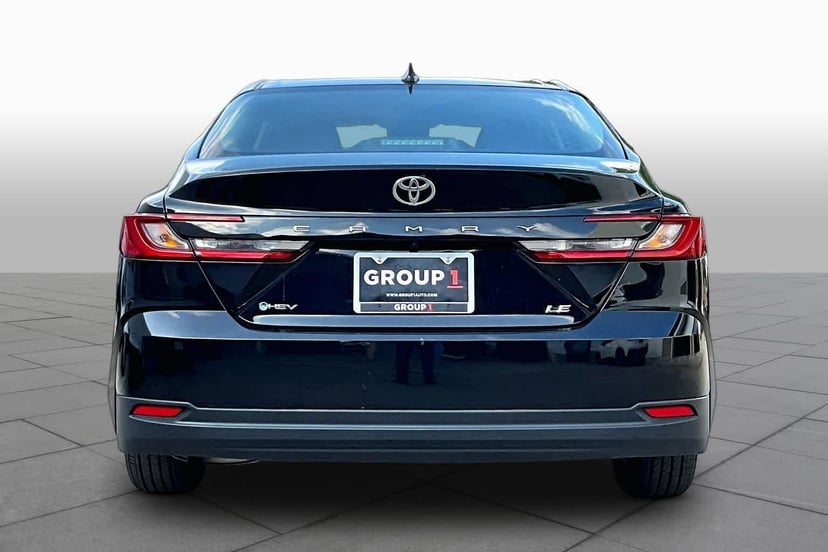 2026 Toyota Camry - Image 5