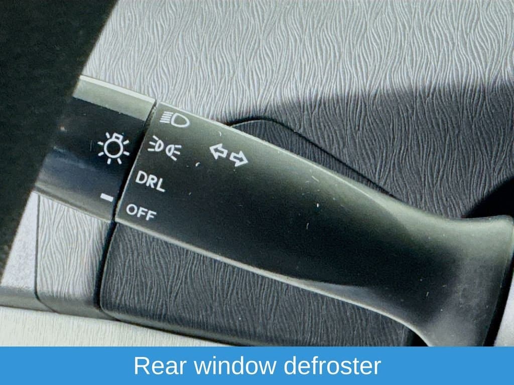 2014 TOYOTA Prius - Image 14