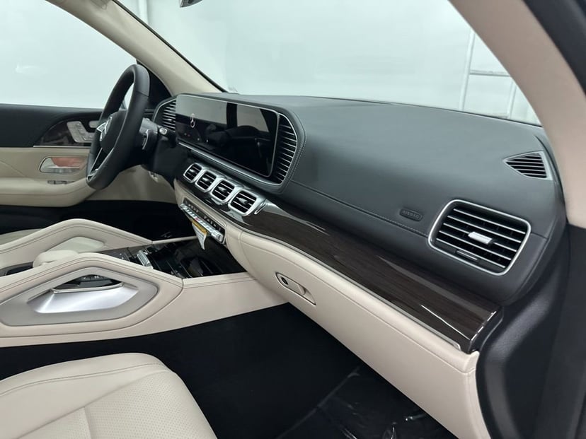 2026 Mercedes-Benz GLE - Image 50