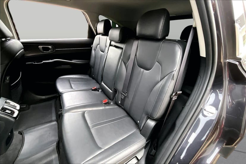2025 Kia Sorento - Image 20