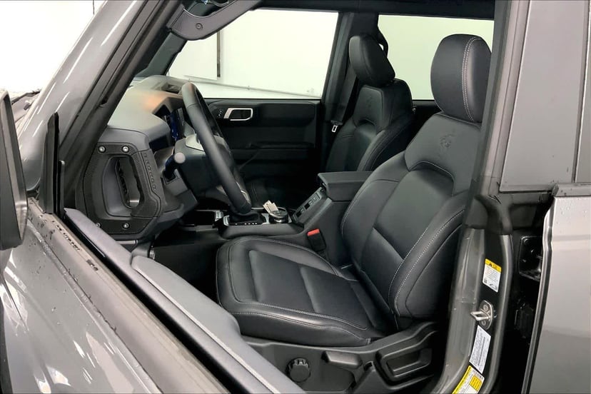 2026 Ford Bronco - Image 8