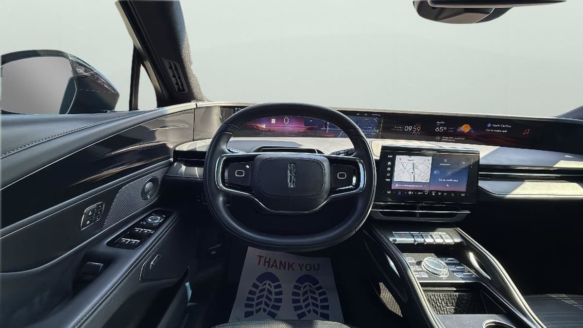 2024 Lincoln Nautilus - Image 13
