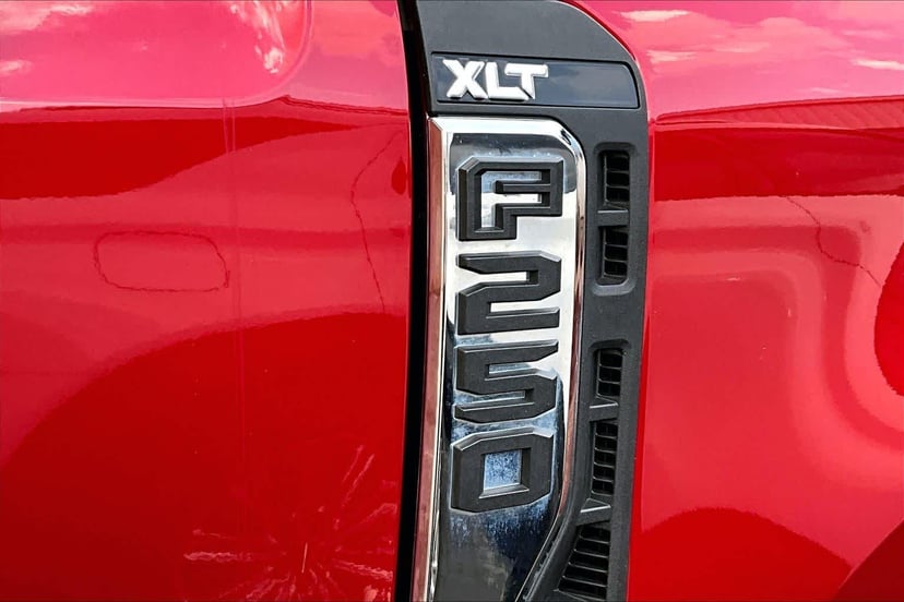 2023 Ford F-250 - Image 12
