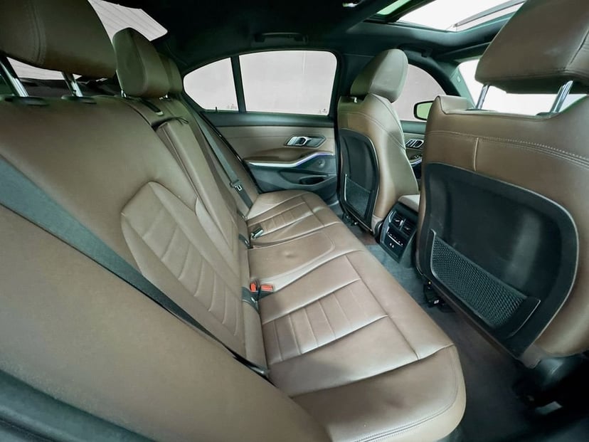 2022 BMW 3 Series - Image 37