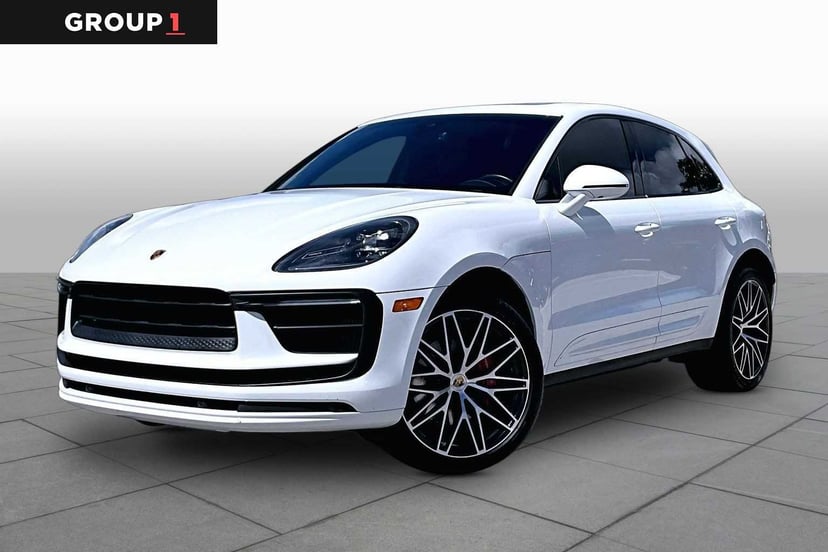 2022 Porsche Macan - Image 1