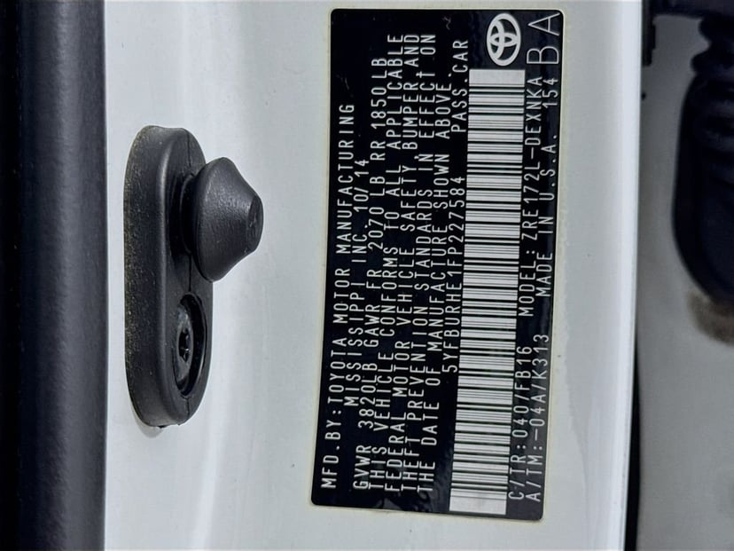 2015 Toyota Corolla - Image 36