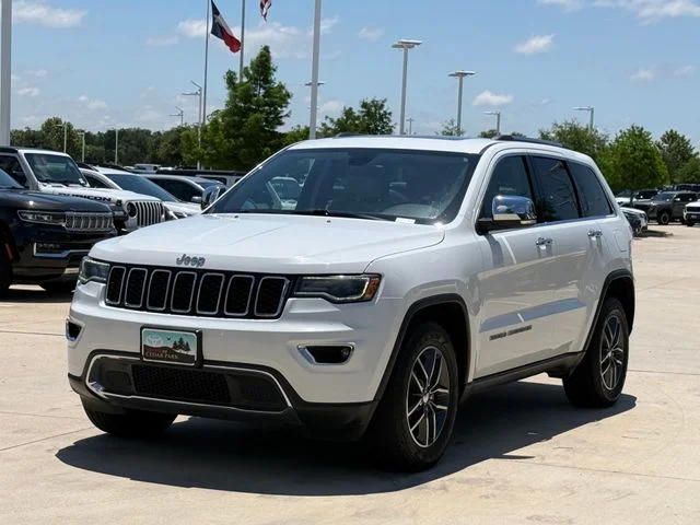 2017 Jeep Grand Cherokee - Image 7