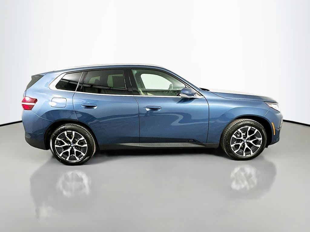 2026 BMW X3 - Image 4