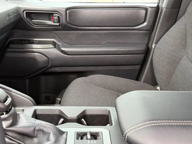 2025 Toyota Land Cruiser - Image 11