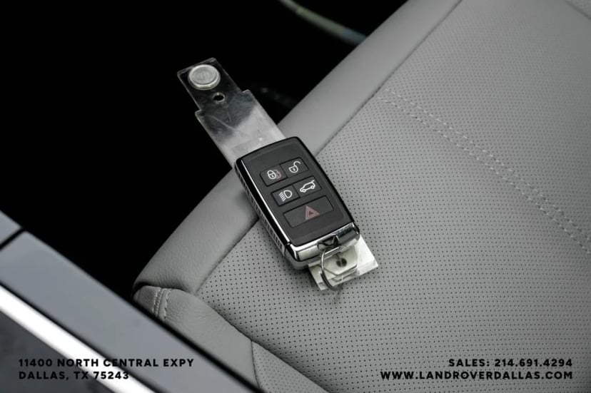 2026 Land Rover Range Rover Velar - Image 48