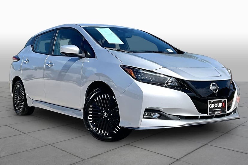2025 Nissan LEAF - Image 1
