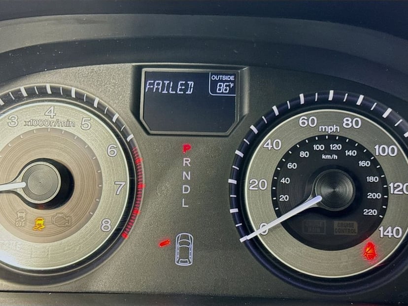 2015 Honda Odyssey - Image 15