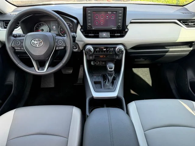 2022 Toyota RAV4 - Image 21