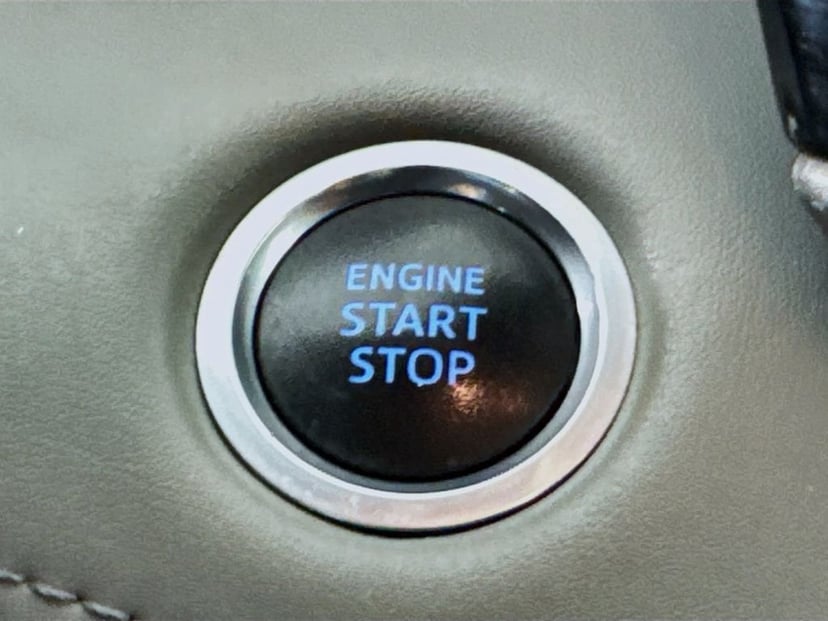 2020 Toyota Highlander - Image 19