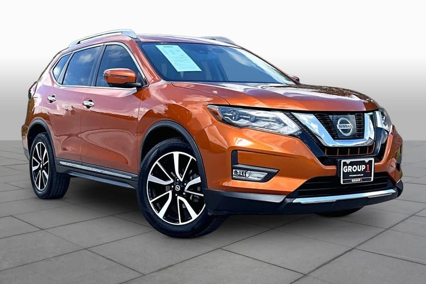 2017 Nissan Rogue - Image 1