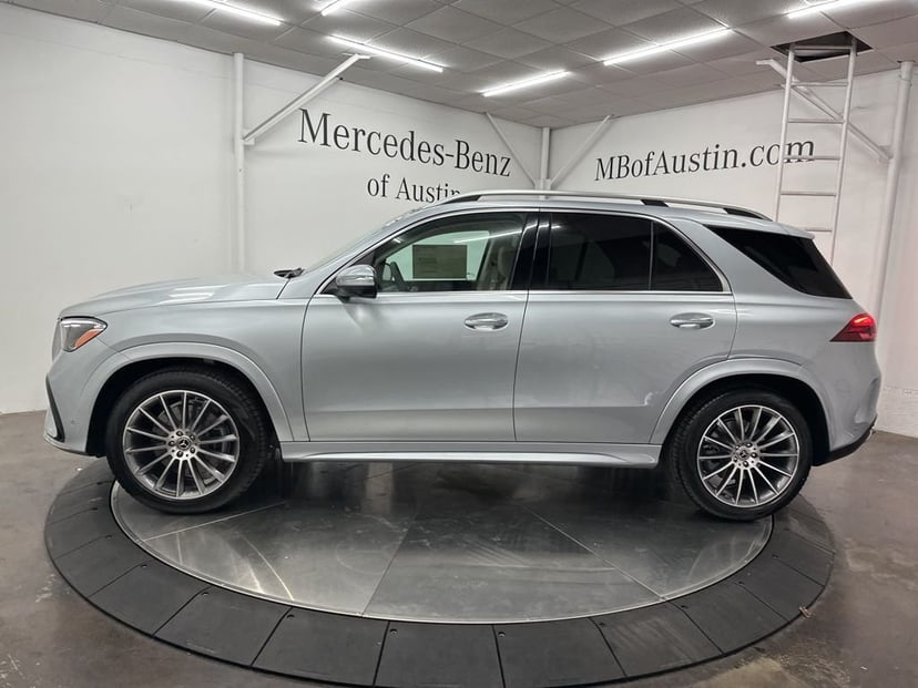 2026 Mercedes-Benz GLE - Image 4