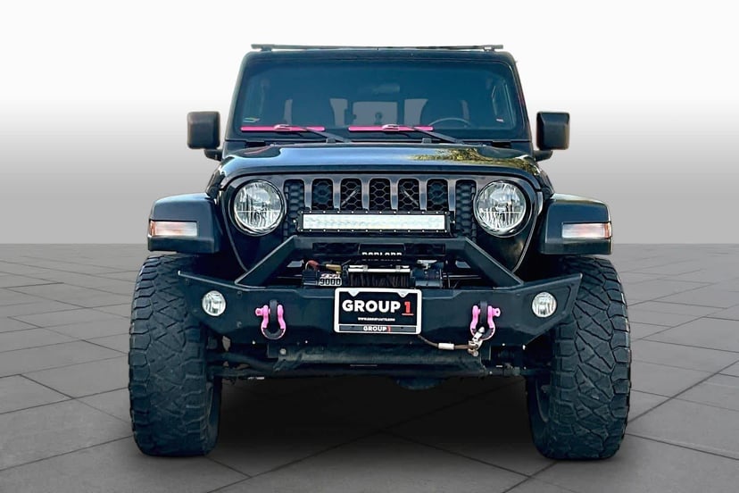 2020 Jeep Gladiator - Image 3