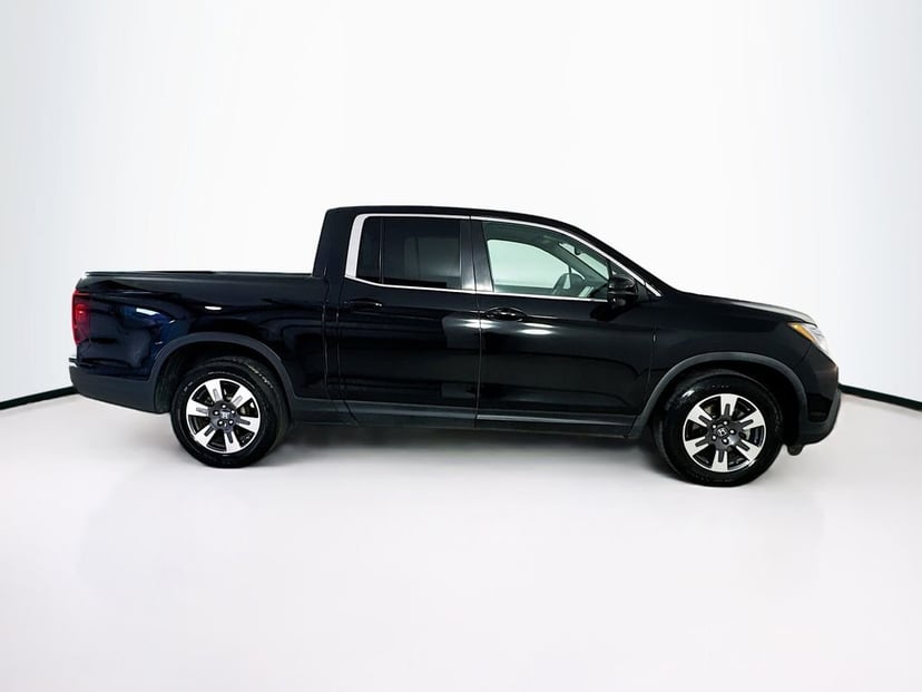 2018 Honda Ridgeline - Image 8