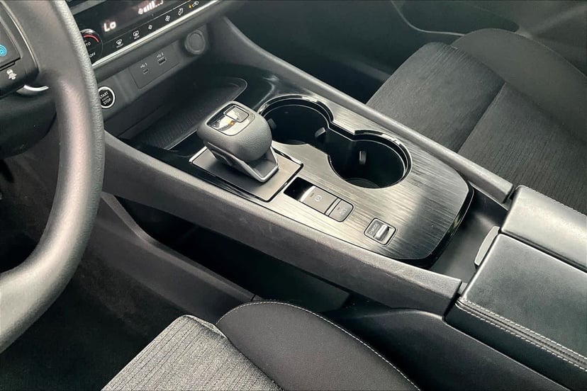 2023 Nissan Rogue - Image 16