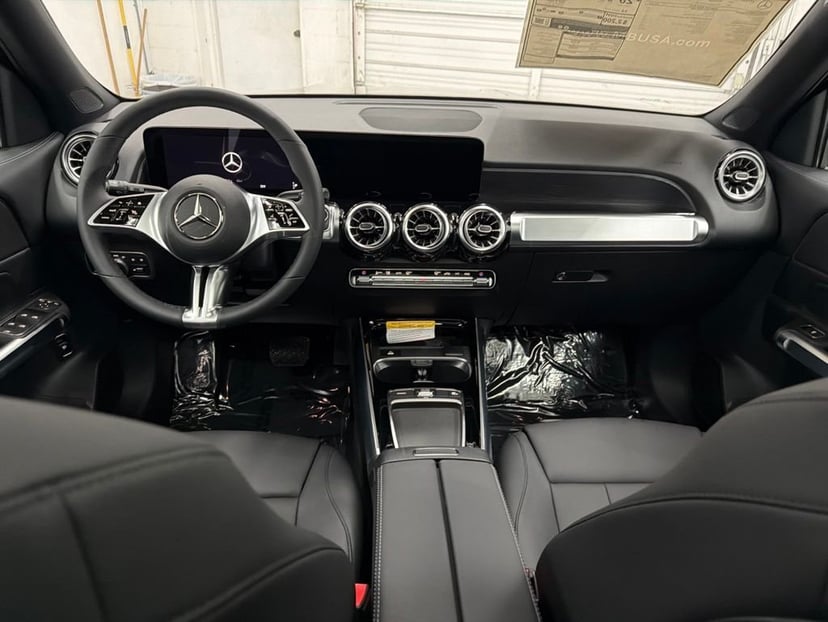 2026 Mercedes-Benz GLB - Image 22