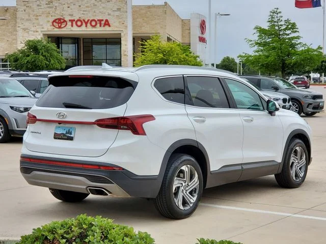 2023 Hyundai Santa Fe - Image 5