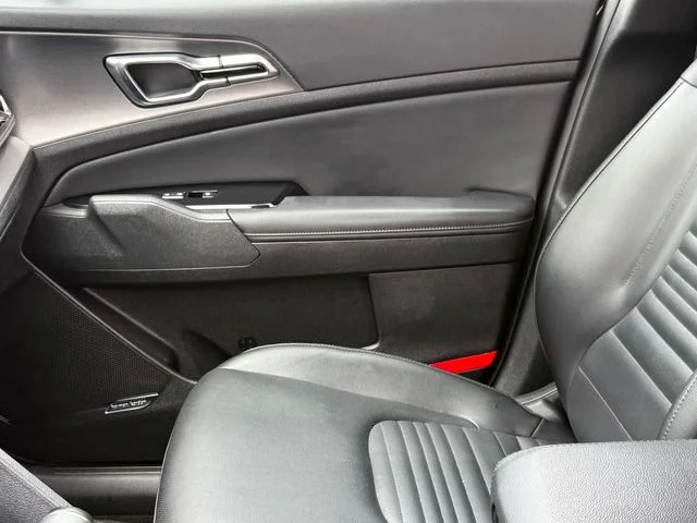 2023 Kia Sportage - Image 12