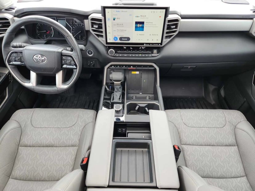 2023 Toyota Tundra - Image 26