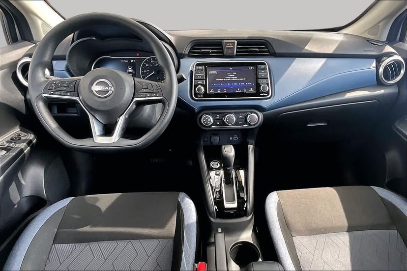 2025 Nissan Versa - Image 15