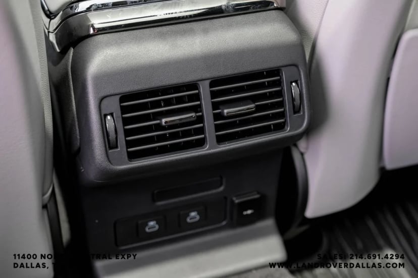 2026 Land Rover Range Rover Velar - Image 35