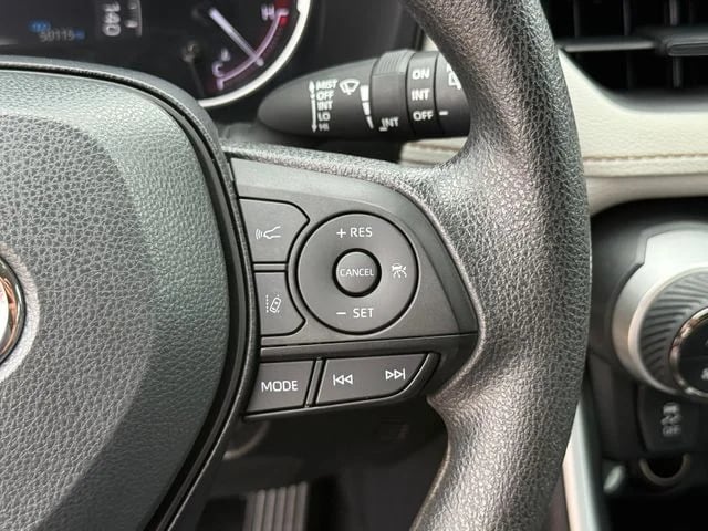 2024 Toyota RAV4 - Image 17