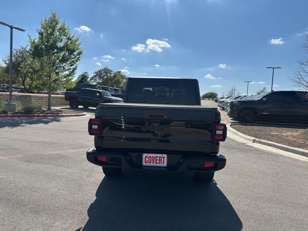 2022 Jeep Gladiator - Image 8