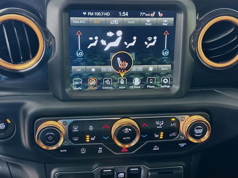 2023 Jeep Wrangler - Image 15